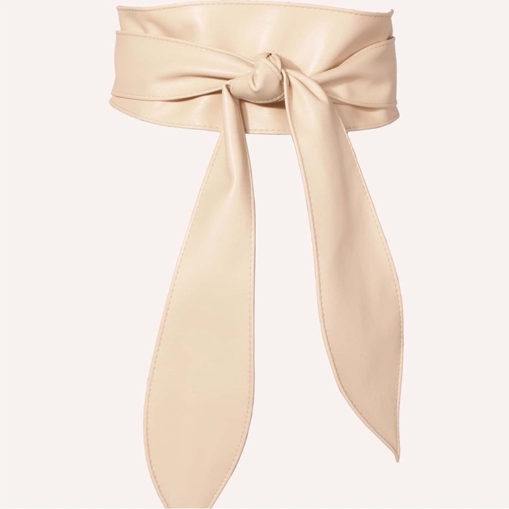 Beautiful tie belt by Passion of Essence - Picture 2 of 3